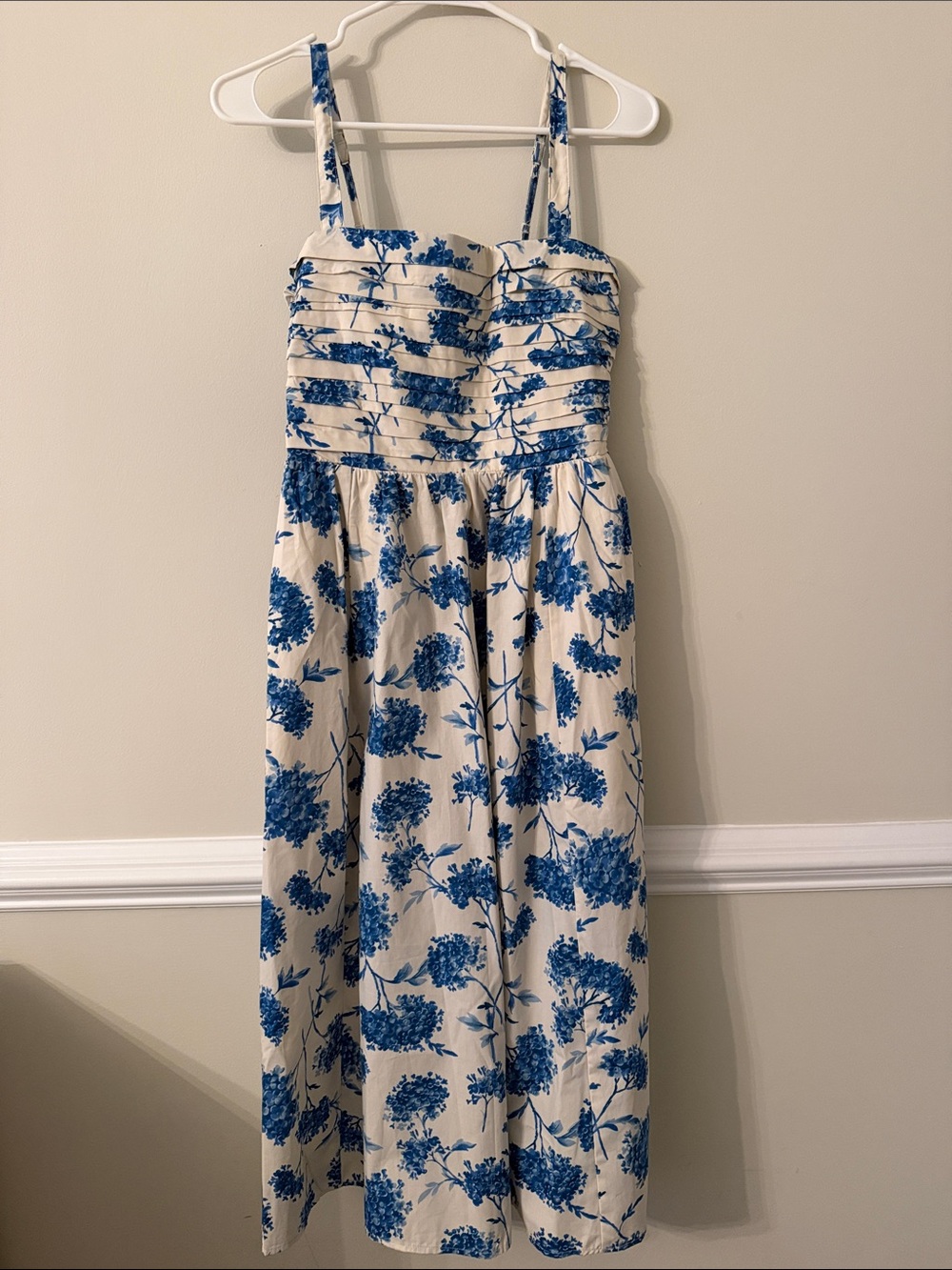 NWOT Blue Floral Midi Dress